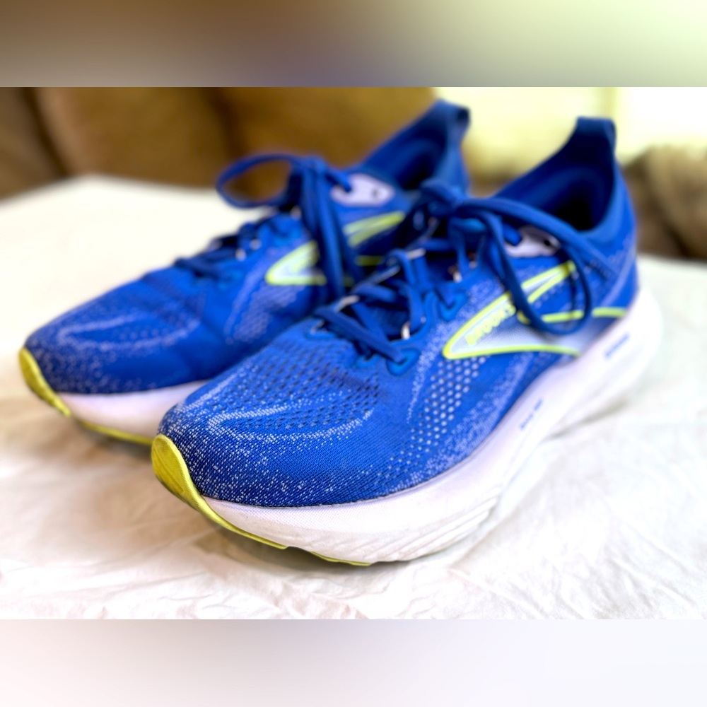 Brooks Glycerin 22 Hardly Worn Running Shoes